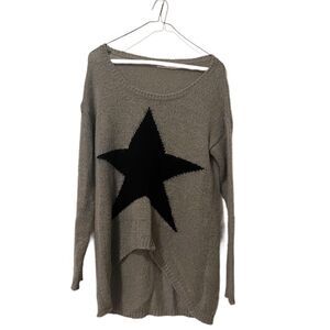 Vicolo | Gray Sweater with Navy Star | One Size